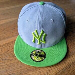 NY Yankees New Era 59 Fifty Baseball Cap Gray Green Bill Mens Fitted Sz 8 EUC